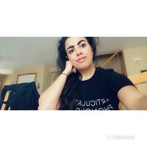 Meet your Posher, Adrianna